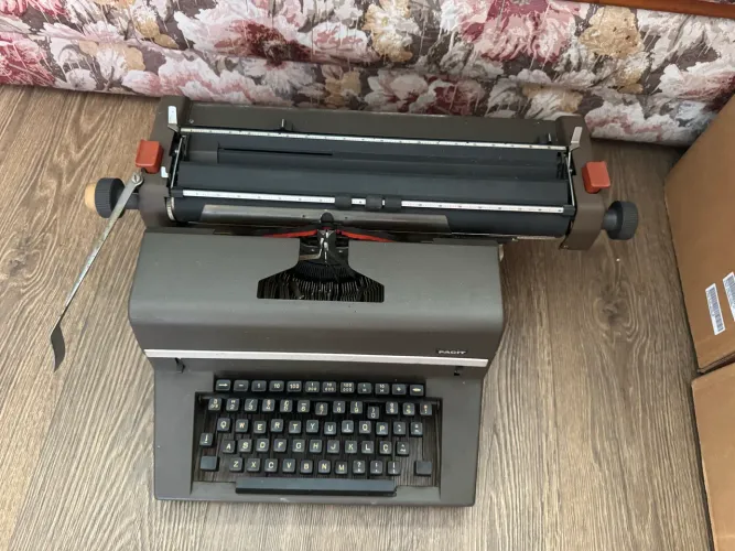 Máquina de escrever
