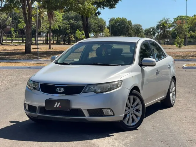 Kia Motors Cerato 1.6 16V Mec. 2010