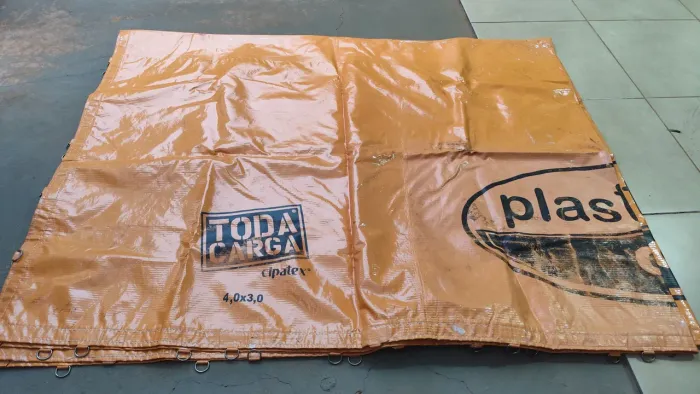 Vendo lona para caminhão emborrachada