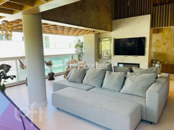 Apartamento à venda Rua das Piraúnas, Jurerê Internacional - Florianópolis