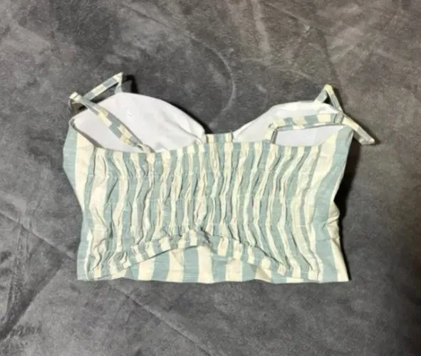 Cropped azul bebê
