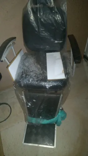 Vendo cadeira de barbeiro