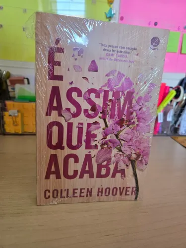 Livro novo embalado