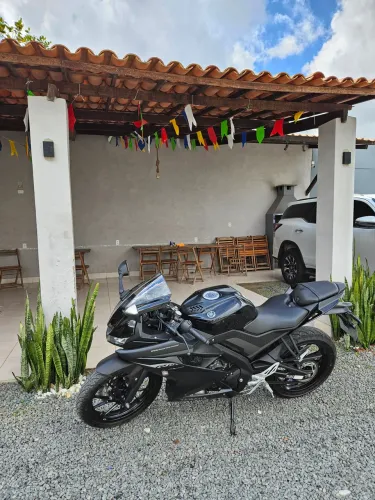 Yamaha R15