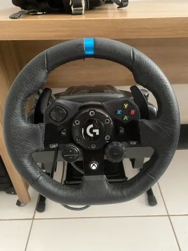 Volante G923 Longitech com cockpit