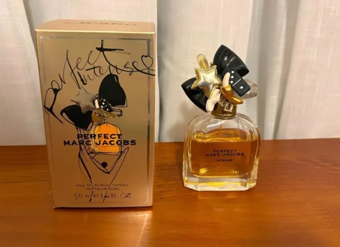 Perfume Marc Jacobs Perfect Intense 50ml
