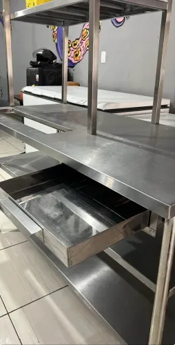 Mesa de inox Ilha Hamburgueria