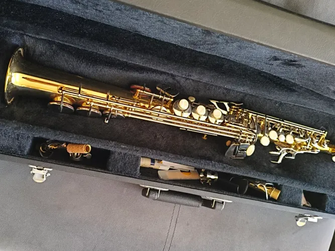 Sax soprano SP502 semi-novo (revisado) com 4 boquilhas
