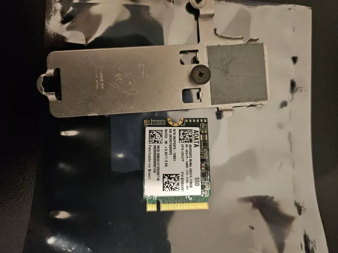SSD128GB nvme ADATA
