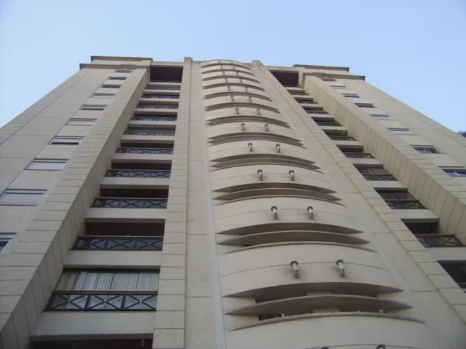 Apartamento de 180 metros quadrados no bairro Moema com 2 quartos