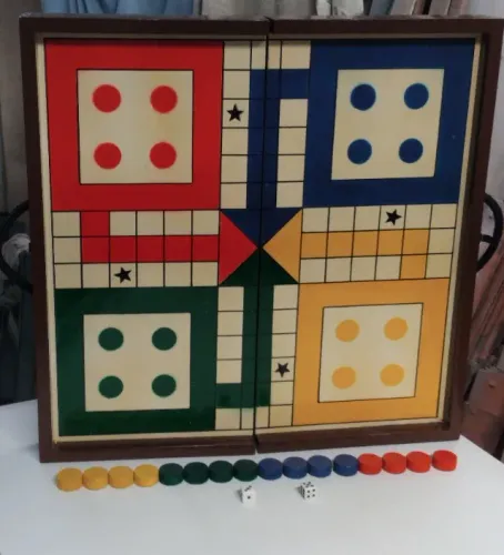 Jogo de Ludo Gigante 61cmx61cm tipo Maleta