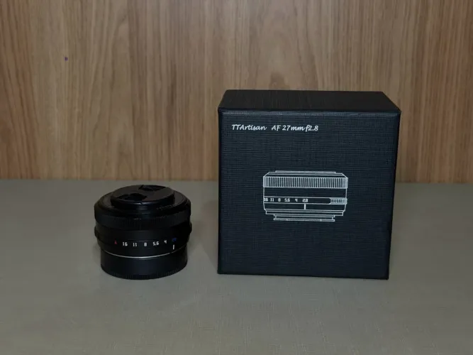 Lente TtArtisian AF 27mm f2.8 para Fuji