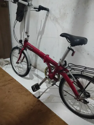 Bicicleta dobrável semi-nova