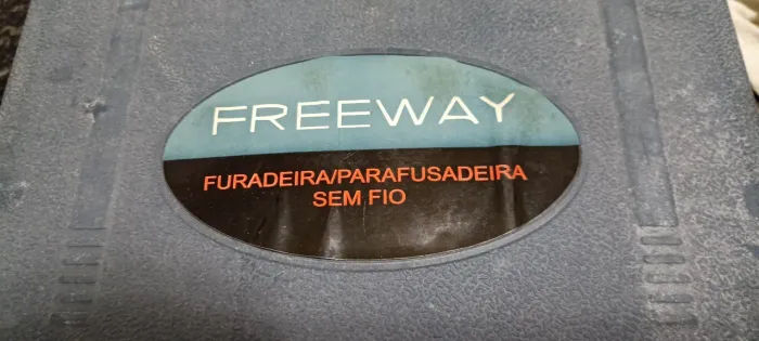 Vendo Parafusadeira FreeWay