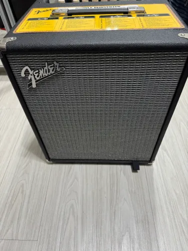 Amplificador Fender Rumble 100