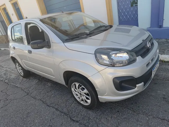 Fiat Uno Attractive 1.0 EVO Fire Flex 8V 5P 2021