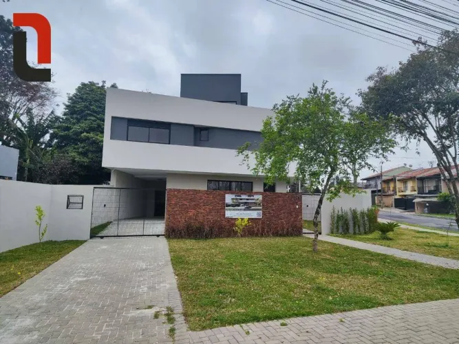 Sobrado com 3 quartos à venda, 163 m² por R$ 1.190.535 - Santa Felicidade - Curitiba/PR