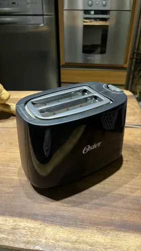 Torradeira Elétrica Inox 127V Black Simple Life Oster