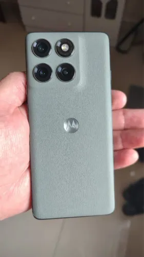 Motorola Edge 60 Pro 5G 512GB  24GB (12GB RAM+12GB Ram Boost)