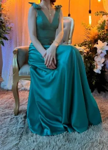 Vestido de festa longo verde oliva