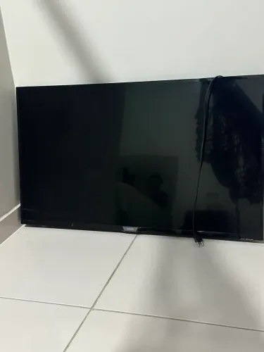 vende se tv 40'