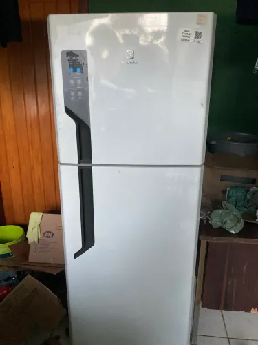 Geladeira top freezer frost free Eletrolux