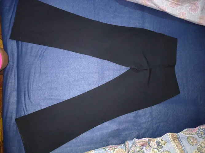 Calça comprida preta alfaiataria tamanho 40.