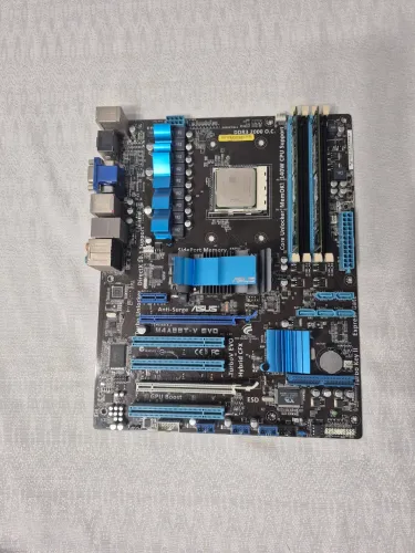 Kit AM3 ASUS M4A88T-V EVO + AMD Phenom II + 4GB DDR3