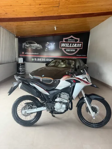 Honda XRE 300 EXTRA