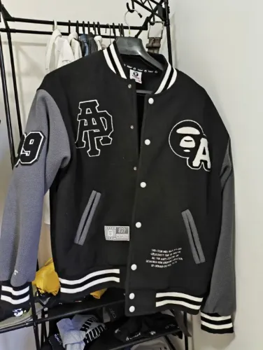 Jaqueta AAPE(BAPE) Bomber, pouco usada, tamanho M