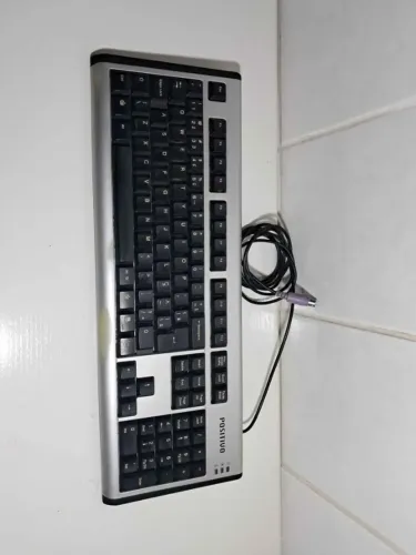 Teclado Positivo Tcl  K2801 preto com prata funcionando certinho