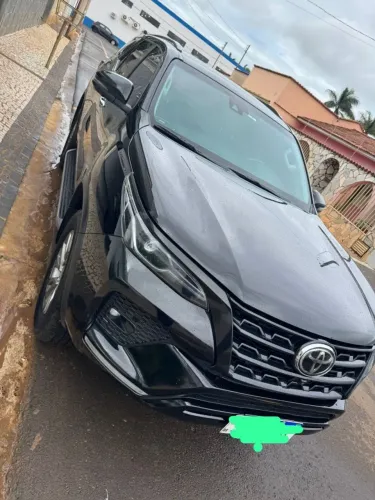 Toyota Hilux SW4 SRX 4X4 2.8 TDI 16V Dies. Aut. 2023