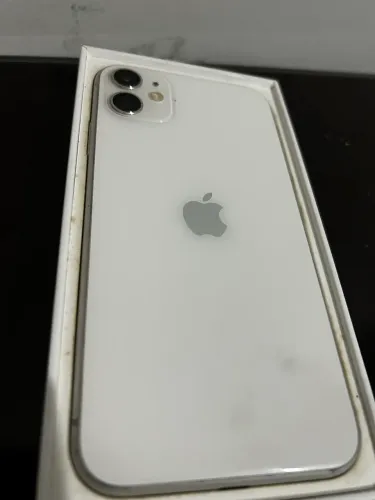 iPhone 11 na caixa ótimo estado 