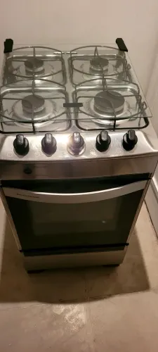 Fogão Brastemp Inox, 4 bocas, seminovo
