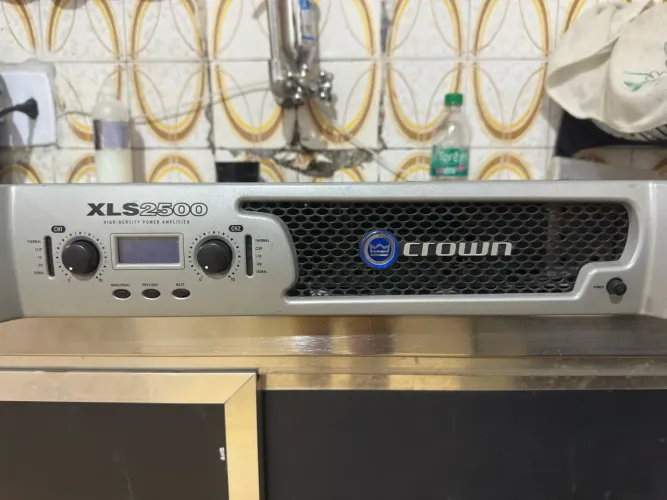 Amplificador crown