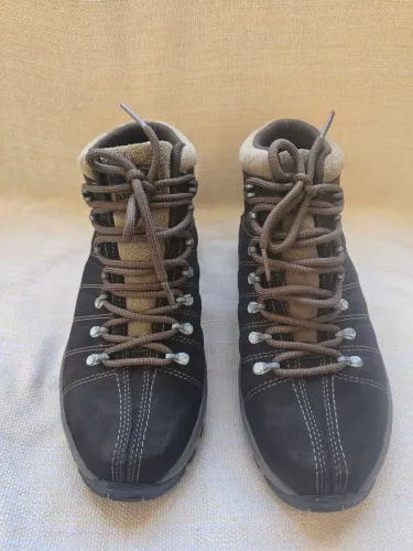 Boot de Trekking - Usado Apenas 1 Vez - Estado de Novo