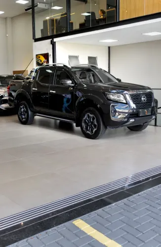 Nissan Frontier XE CD 4X4 2.3 Bi-TB Diesel Aut. 2023