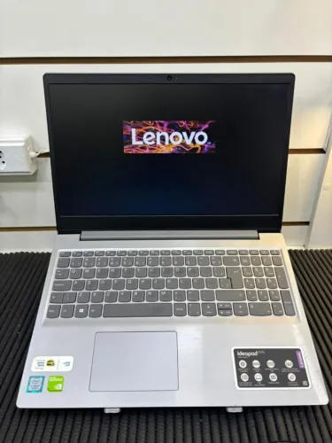 Notebook - Lenovo i5 8° Geração - 8GB RAM - 256 SSD - 1 TB HD - Nvidia 2 GB