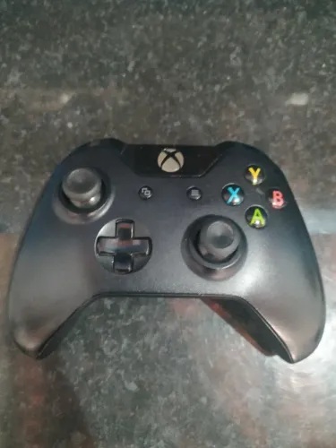 Controle Xbox One fat com defeito