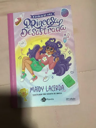 Livro diário de uma princesa desastrada, exemplar 1