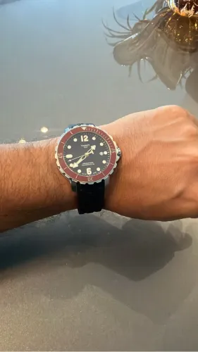 RELÓGIO TISSOT - Seastar 1000 automático 