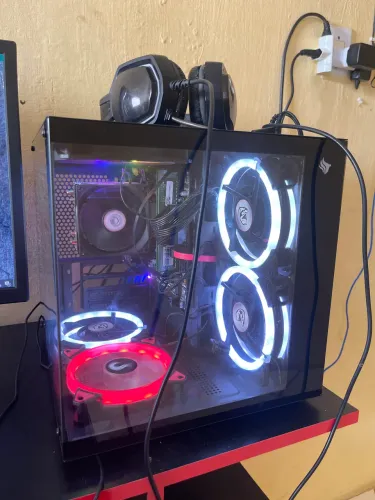 VENDO PC COMPLETO COM MONITOR, MESA, TECLADO MOUSE E FONE!