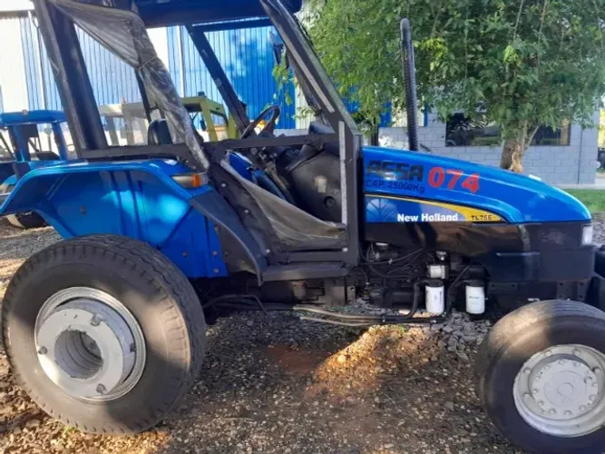 Trator New Holland TL75E Ano 2016 4X4