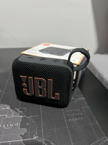 JBL GO4 preta - nova, nunca usada, na caixa original