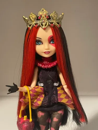 !TROCO! ever after high; lizzie hearts W1 por apple ou holly !W1!