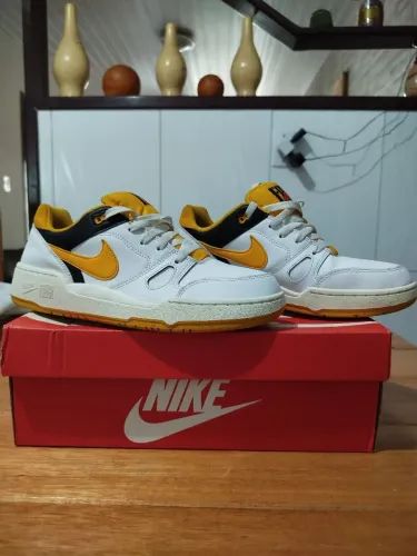 Tênis Nike Full Force Low Tam:40 Branco e Amarelo<br>