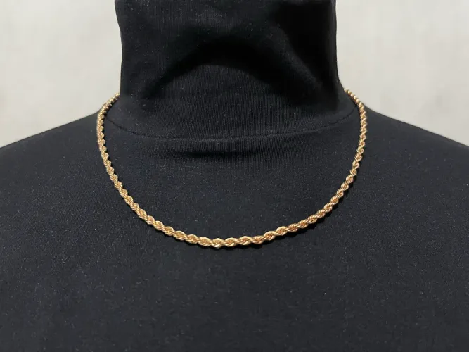 Colar Folheado Torcido Dourado Acessórios Unissex