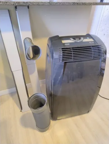 Ar condicionado portátil DeLonghi Pinguino 10.000 BUTs
