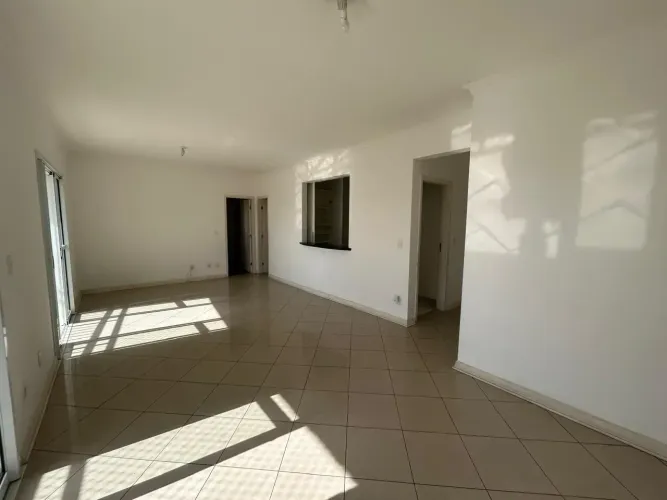 Imóvel para aluguel possui 102 metros quadrados com 3 quartos em Centro - Taubaté - SP