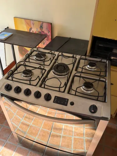 Fogão Electrolux 5 bocas inox, funcionando perfeitamente